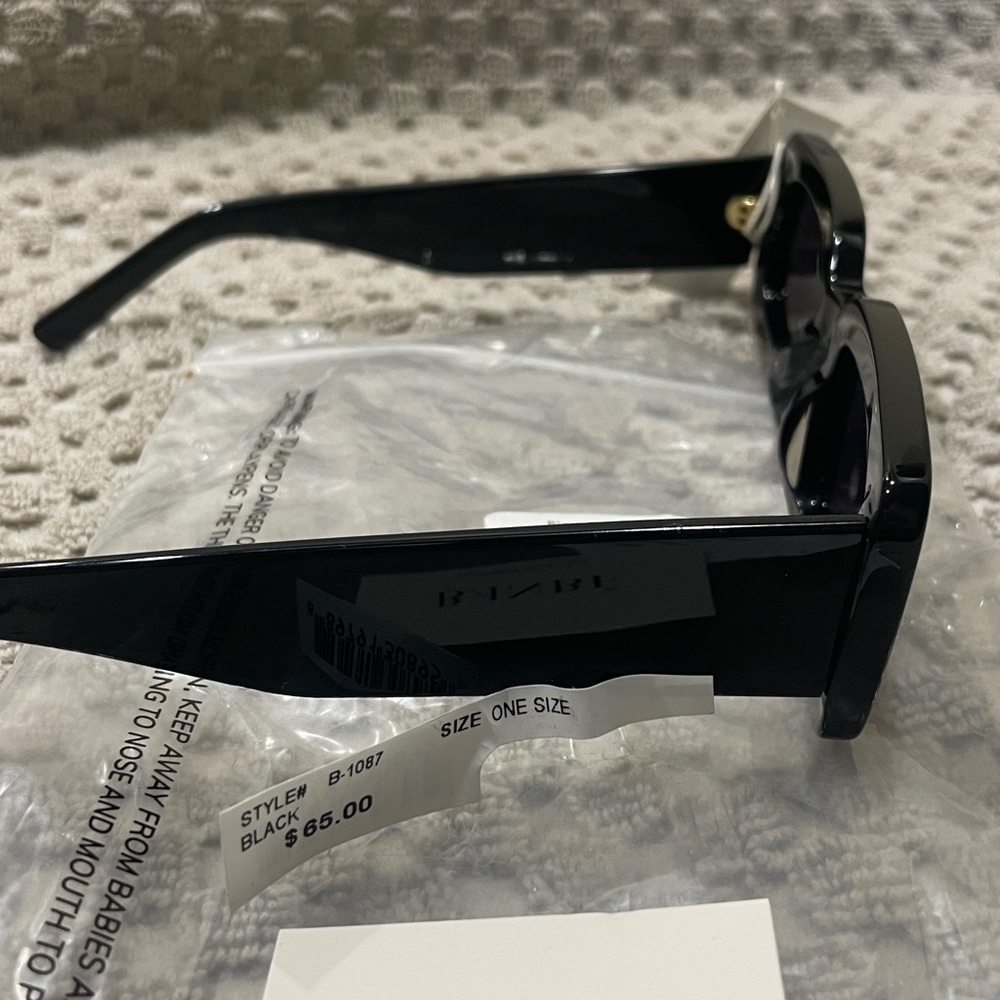 Banbe The Seymour Black Square Sunglasses black midnight fade - Picture 6 of 6